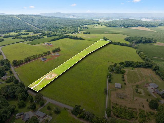 3660 Blue Springs Road, Decherd, TN 37324