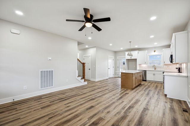 3660 Blue Springs Road, Decherd, TN 37324