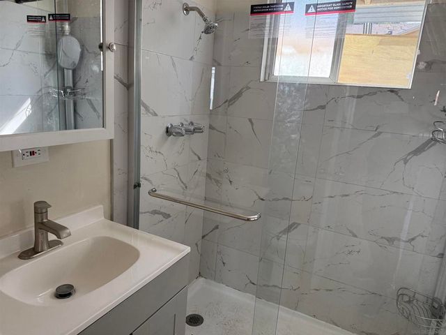 87 Oakdale Avenue, El Cajon, CA 92021