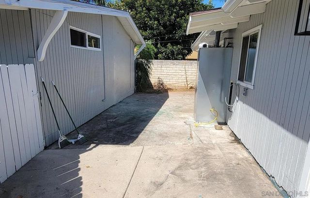 87 Oakdale Avenue, El Cajon, CA 92021