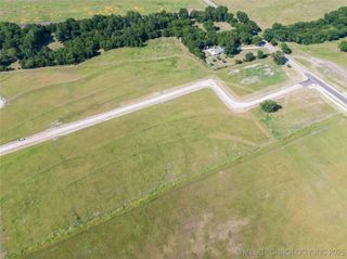 107 Lost Creek Lane, Davis, OK 73030