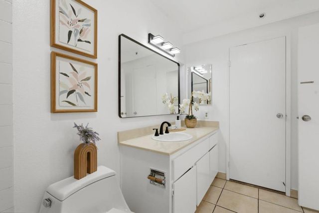 332 Philip Drive 101, Daly City, CA 94015