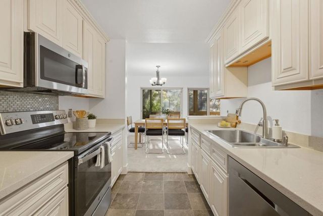 332 Philip Drive 101, Daly City, CA 94015