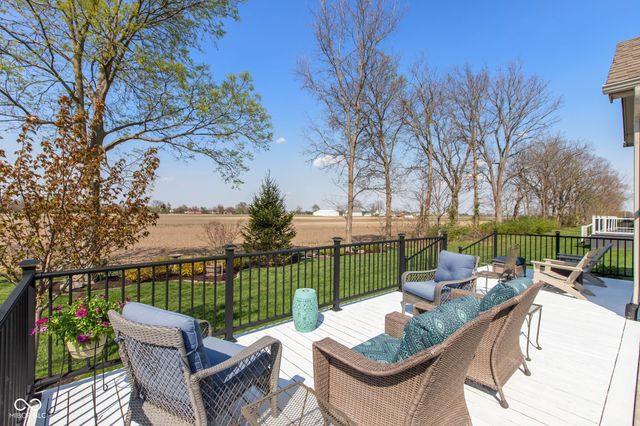 4220 Backstretch Lane, Bargersville, IN 46106