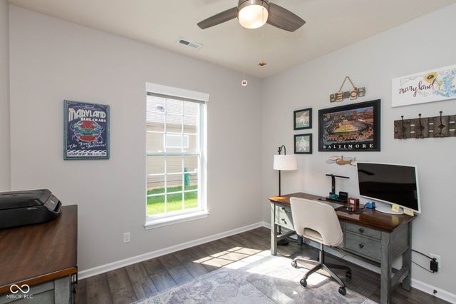 4220 Backstretch Lane, Bargersville, IN 46106