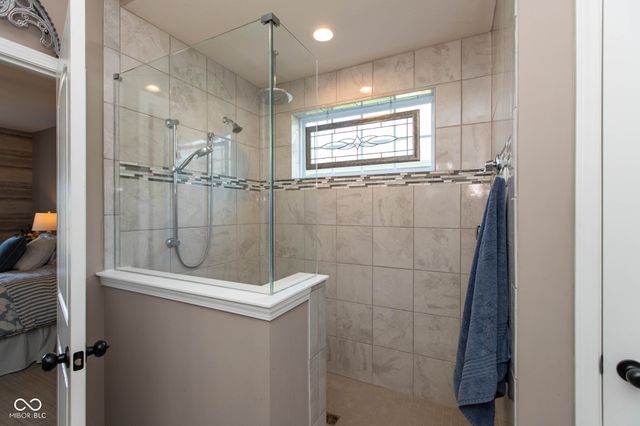 4220 Backstretch Lane, Bargersville, IN 46106