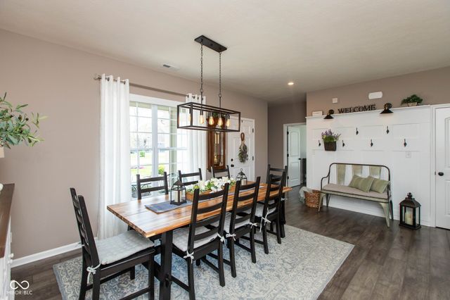 4220 Backstretch Lane, Bargersville, IN 46106