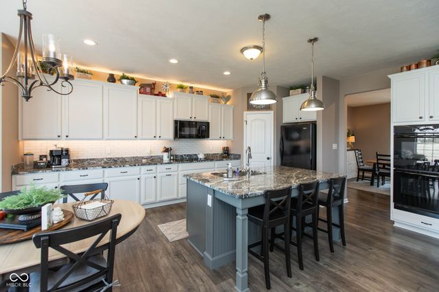 4220 Backstretch Lane, Bargersville, IN 46106