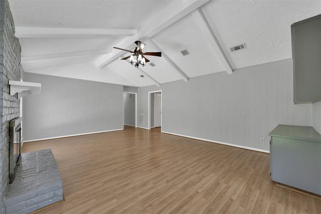 27121 Wells Lane, Oak Ridge North, TX 77385
