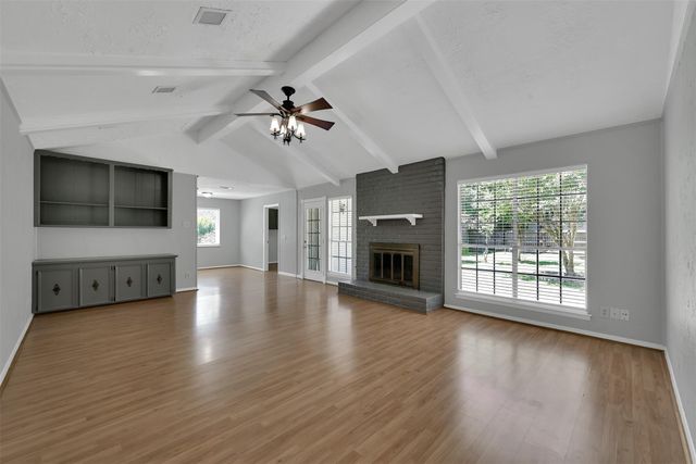 27121 Wells Lane, Oak Ridge North, TX 77385