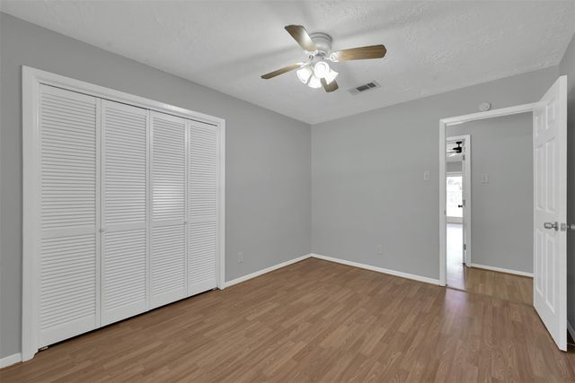 27121 Wells Lane, Oak Ridge North, TX 77385