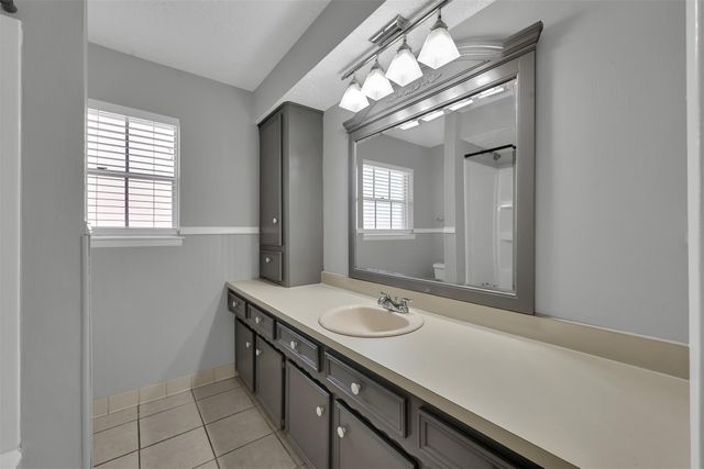 27121 Wells Lane, Oak Ridge North, TX 77385
