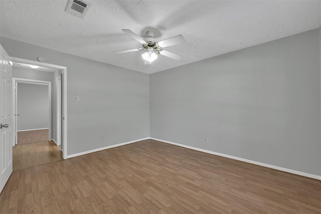 27121 Wells Lane, Oak Ridge North, TX 77385