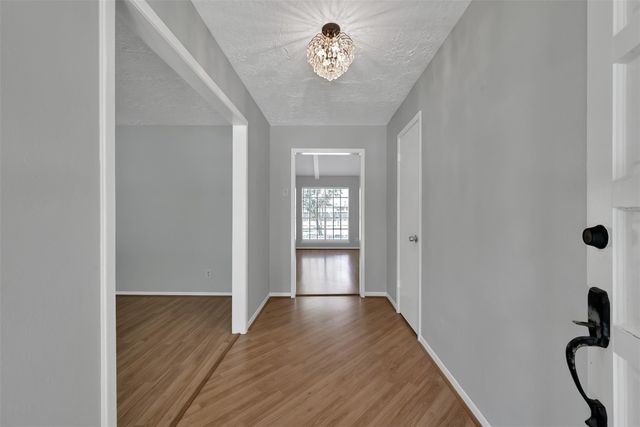 27121 Wells Lane, Oak Ridge North, TX 77385