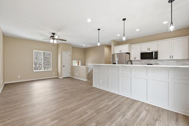 2407 N BROADWAY Street, Council Bluffs, IA 51503