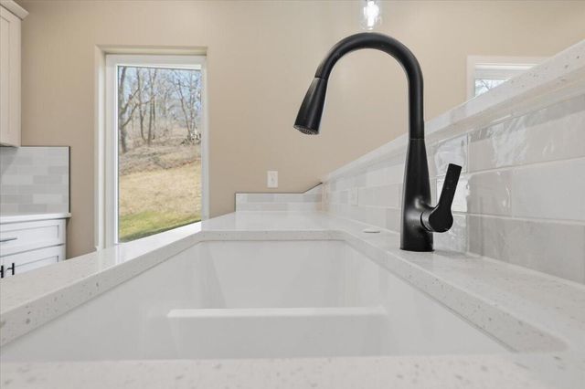 2407 N BROADWAY Street, Council Bluffs, IA 51503