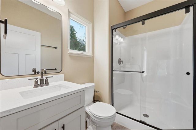 2407 N BROADWAY Street, Council Bluffs, IA 51503