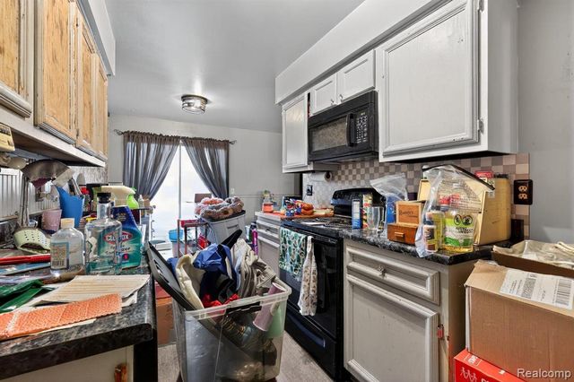 24145 Meadowbridge Drive 79, Clinton Township, MI 48035