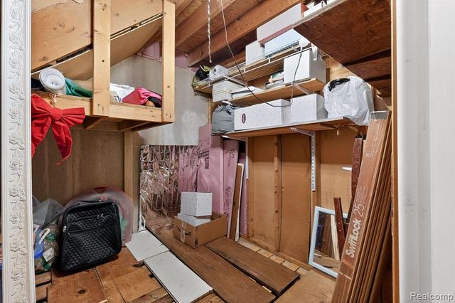 24145 Meadowbridge Drive 79, Clinton Township, MI 48035