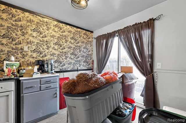 24145 Meadowbridge Drive 79, Clinton Township, MI 48035