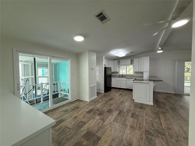 8 ROBIN ROAD, Wildwood, FL 34785