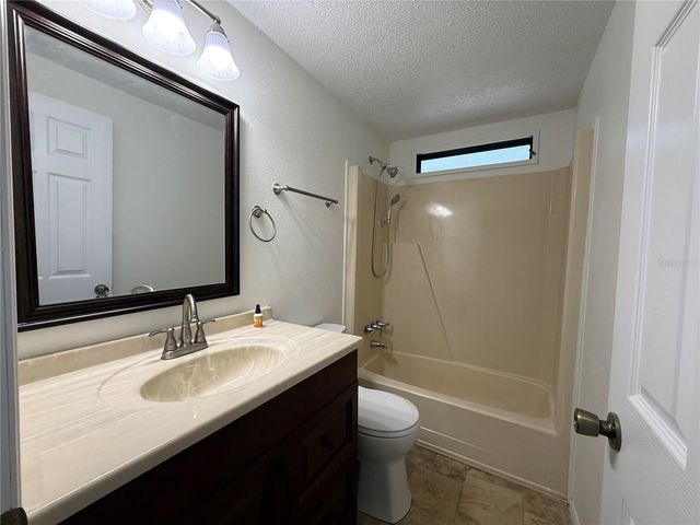 8 ROBIN ROAD, Wildwood, FL 34785