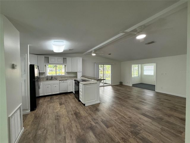 8 ROBIN ROAD, Wildwood, FL 34785