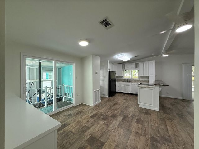 8 ROBIN ROAD, Wildwood, FL 34785