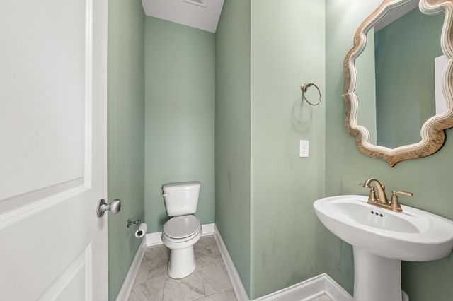 804 Jersey Dr, Clarksville, TN 37043