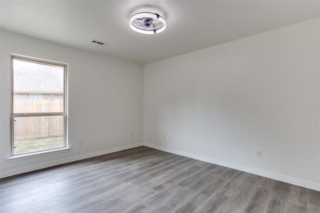 2505 Sutton Court, Shawnee, OK 74804