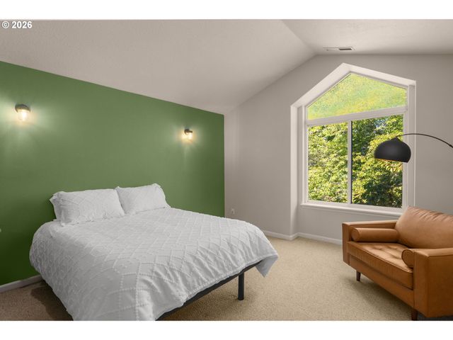4220 Ne SIMPSON Ct, Portland, OR 97218