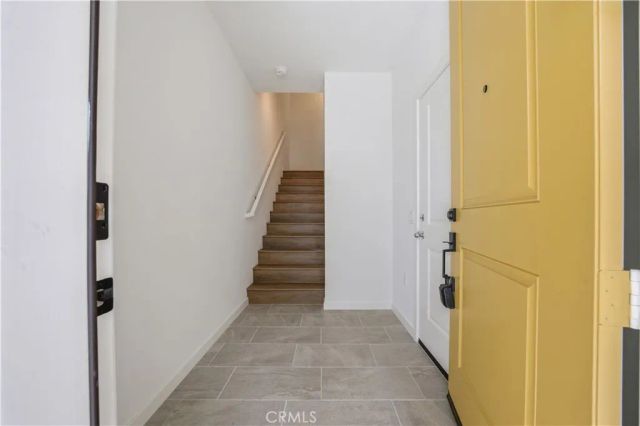 9427 N Sepulveda Blvd. 5, North Hills, CA 91343