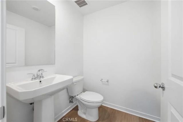 9427 N Sepulveda Blvd. 5, North Hills, CA 91343