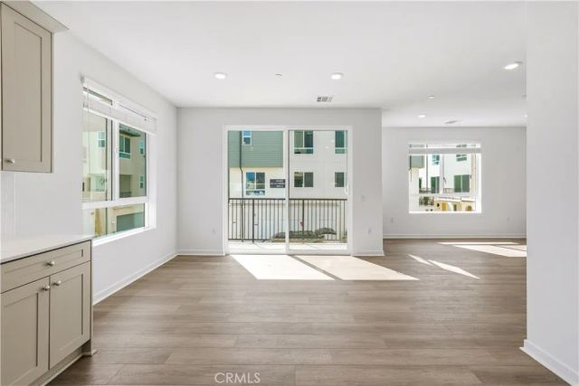 9427 N Sepulveda Blvd. 5, North Hills, CA 91343
