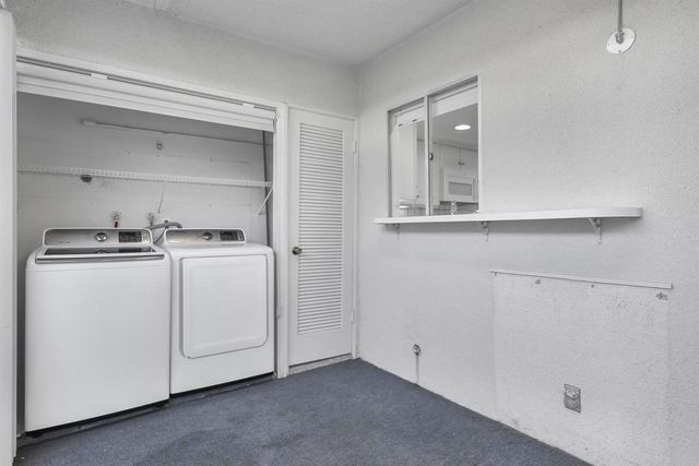 415 E Avenida Granada, Palm Springs, CA 92264