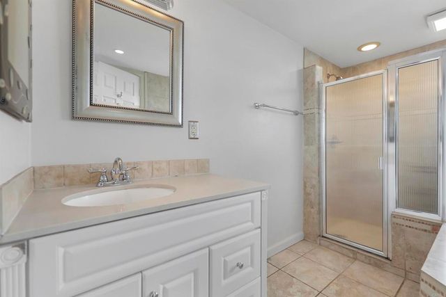 415 E Avenida Granada, Palm Springs, CA 92264