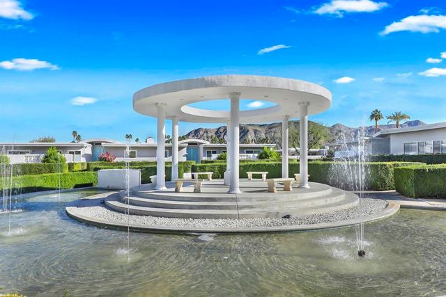 415 E Avenida Granada, Palm Springs, CA 92264