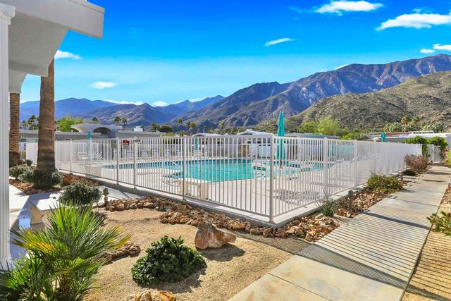 415 E Avenida Granada, Palm Springs, CA 92264