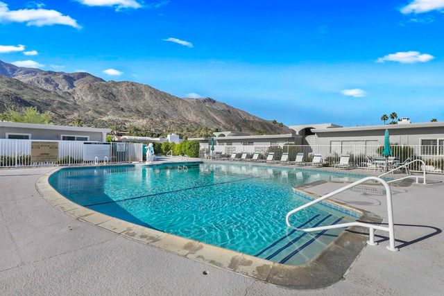 415 E Avenida Granada, Palm Springs, CA 92264