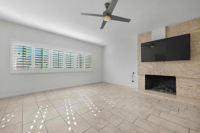 415 E Avenida Granada, Palm Springs, CA 92264