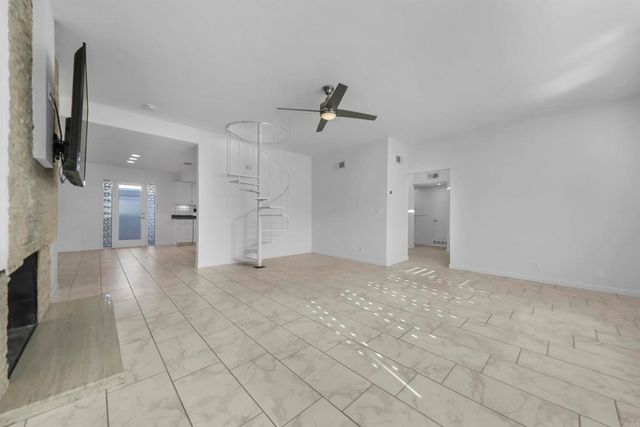 415 E Avenida Granada, Palm Springs, CA 92264