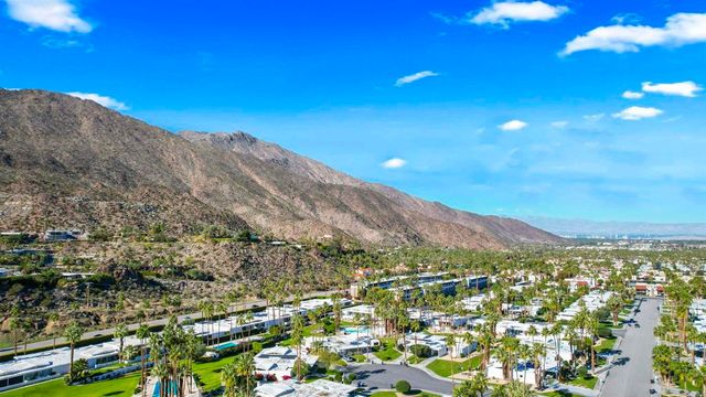 415 E Avenida Granada, Palm Springs, CA 92264