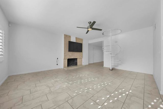 415 E Avenida Granada, Palm Springs, CA 92264