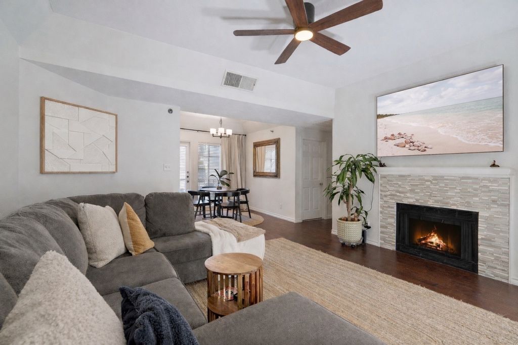 3105 San Jacinto Street 208, Dallas, TX 75204