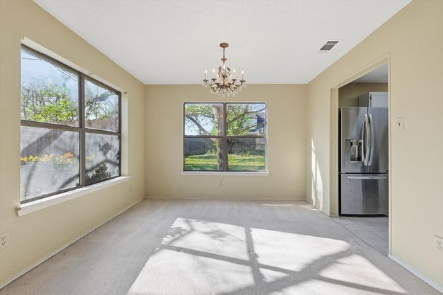 800 Wyndham Place, Arlington, TX 76017