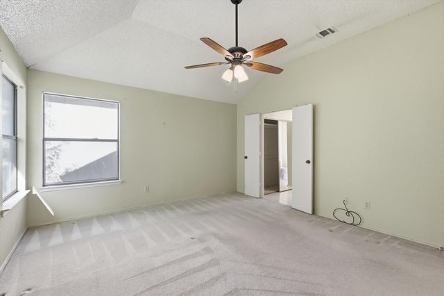 800 Wyndham Place, Arlington, TX 76017