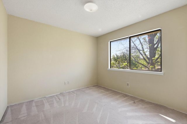 800 Wyndham Place, Arlington, TX 76017