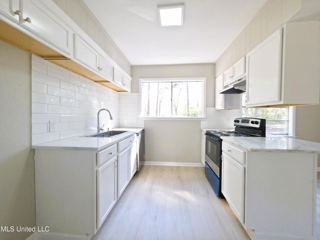 2408 Southern Drive, Gautier, MS 39553