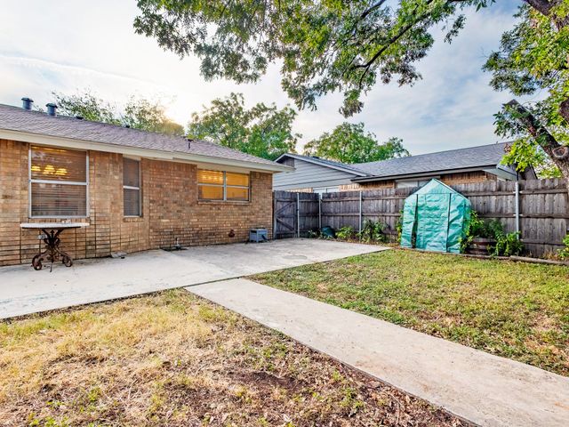 2402 14th Street, Brownwood, TX 76801