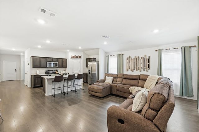 1520 Skyline Drive, Denton, TX 76207